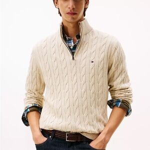 New! Tommy Hilfiger Men's Cream Cable Knit Sweater Size M